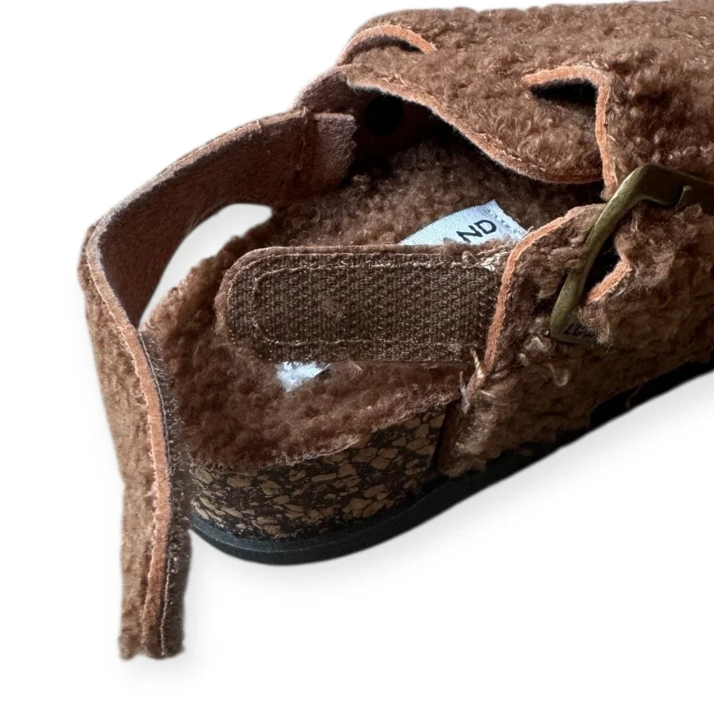 NWOT‎ Lucky Brand Kids Sherpa Clogs Toddler Size 8